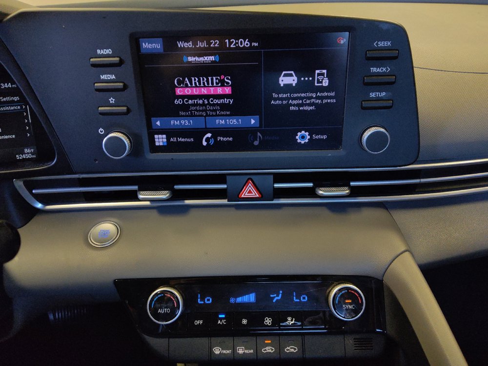 Used 2023 Hyundai Elantra SEL FWD image 25