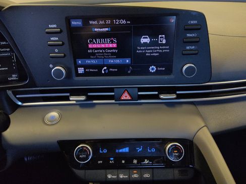 Used 2023 Hyundai Elantra SEL FWD image 25