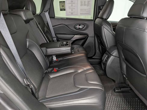 Used 2020 Jeep Cherokee Latitude Plus w/ Cold Weather Group image 37