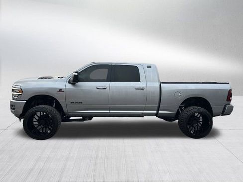Used 2023 RAM 2500 Laramie w/ Night Edition image 9