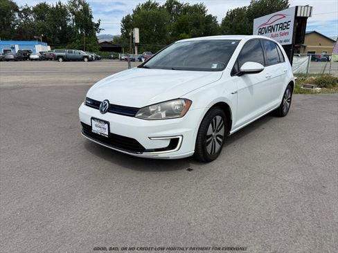 Used 2016 Volkswagen e-Golf SE FWD image 3