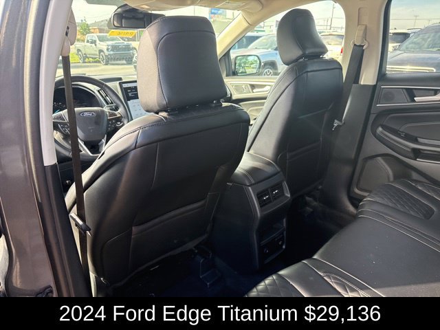 Used 2024 Ford Edge Titanium AWD/4WD image 26