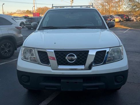 Used 2014 Nissan Frontier S image 2
