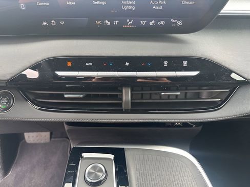 New 2025 Buick Enclave Sport Touring w/ Super Cruise Package image 36