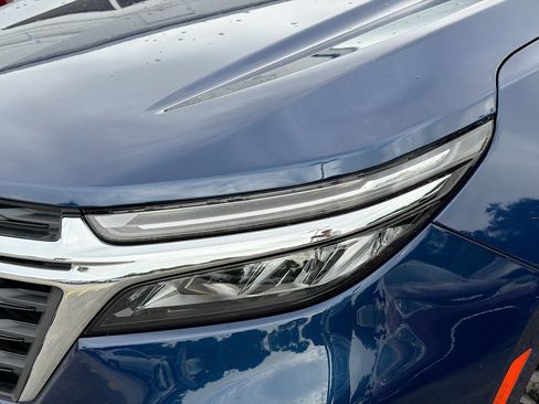 Used 2022 Chevrolet Equinox LT FWD image 9