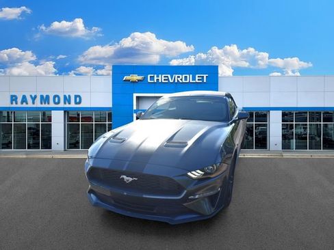 Used 2019 Ford Mustang Premium RWD image 7
