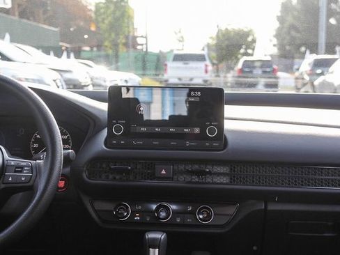 Used 2024 Honda HR-V LX image 18