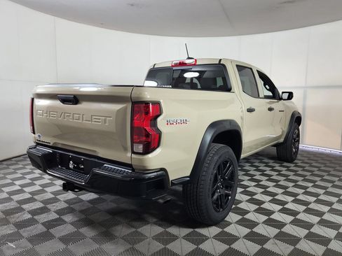Used 2023 Chevrolet Colorado Trail Boss AWD/4WD image 7