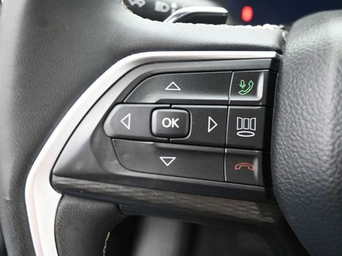 Used 2023 Jeep Grand Cherokee L Laredo AWD/4WD image 18