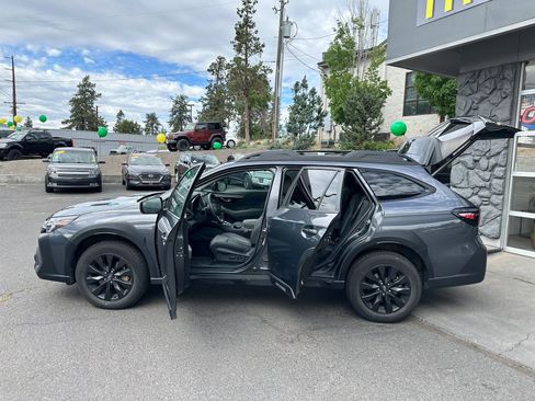 Used 2023 Subaru Outback Onyx Edition image 6