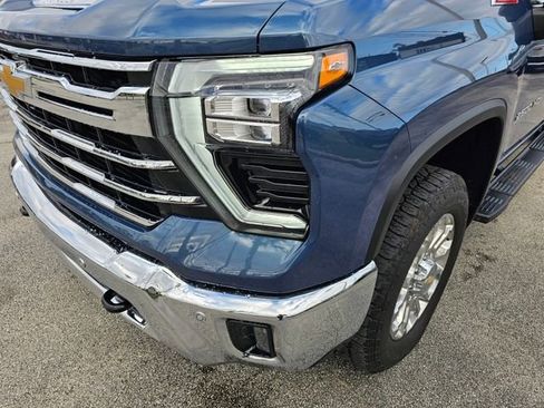 Used 2024 Chevrolet Silverado 2500 LTZ w/ LTZ Convenience Package image 14