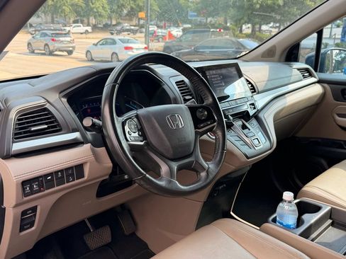 Used 2019 Honda Odyssey EX-L image 5