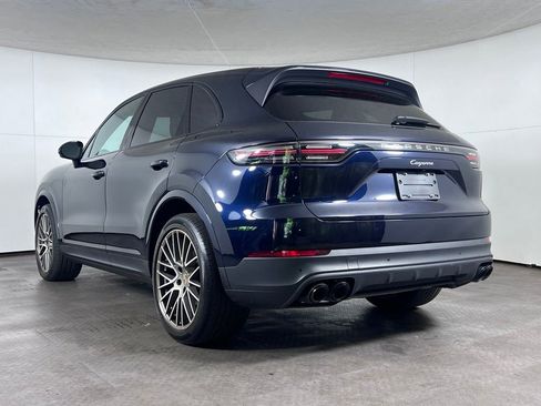 Certified 2023 Porsche Cayenne Platinum Edition AWD/4WD image 3