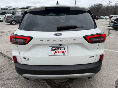 Used 2024 Ford Escape SE FWD image 6
