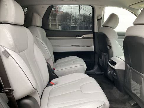 Used 2024 Hyundai Palisade SEL image 15