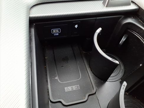 Used 2024 Hyundai Palisade SEL w/ Premium Package image 15