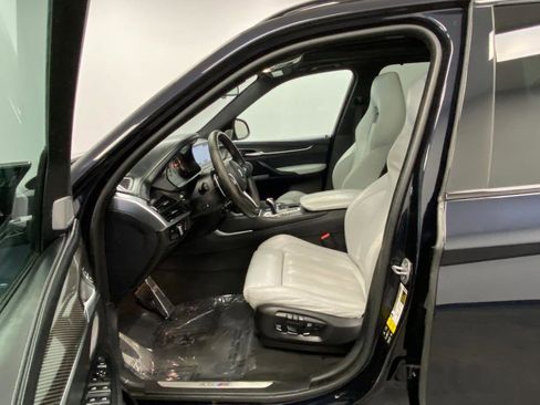 Used 2017 BMW X5 M image 20