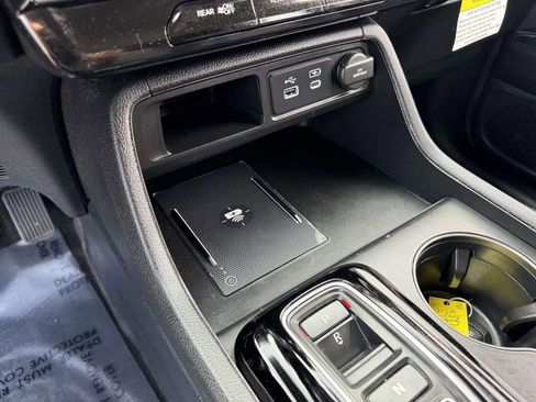 Used 2025 Honda Pilot EX-L image 30