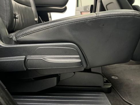 Used 2024 Lincoln Navigator Reserve image 19