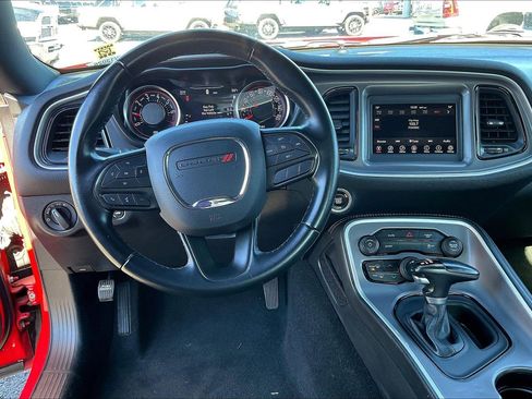 Certified 2022 Dodge Challenger SXT image 5