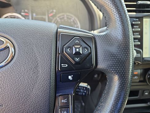 Used 2024 Toyota 4Runner TRD Off-Road Premium w/ Moonroof Package AWD/4WD image 23