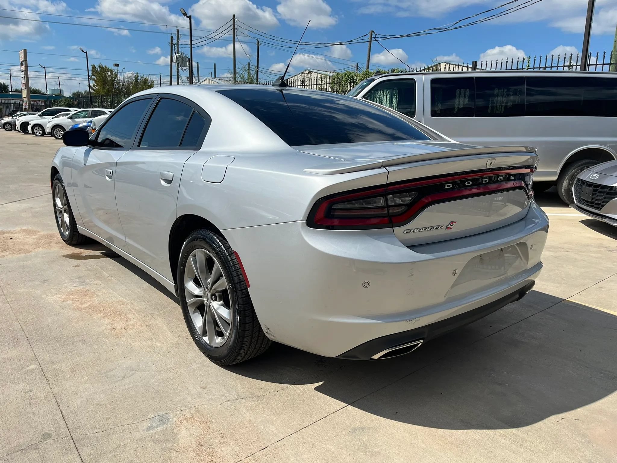 Used 2020 Dodge Charger SXT AWD/4WD image 5