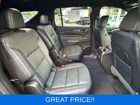 Used 2026 Chevrolet Traverse LT AWD/4WD image 16