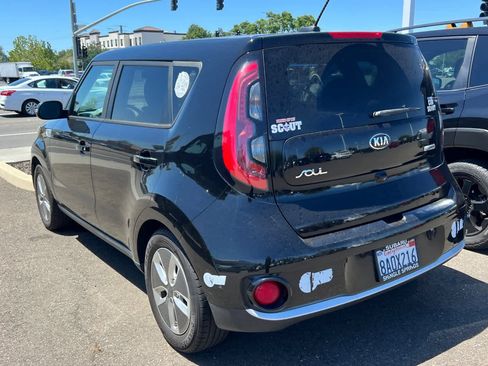 Used 2017 Kia Soul EV FWD image 6
