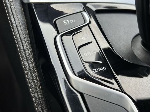 Used 2019 BMW 540i xDrive w/ M Sport Package AWD/4WD image 39