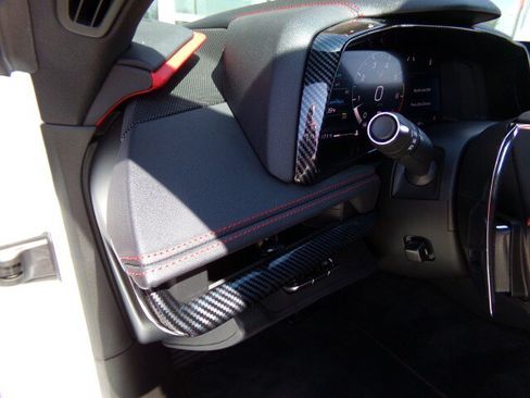 Used 2024 Chevrolet Corvette Stingray Preferred Cpe w/ Z51 Performance Package RWD image 18