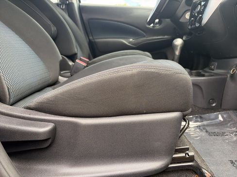 Used 2017 Nissan Versa Note SV FWD image 29