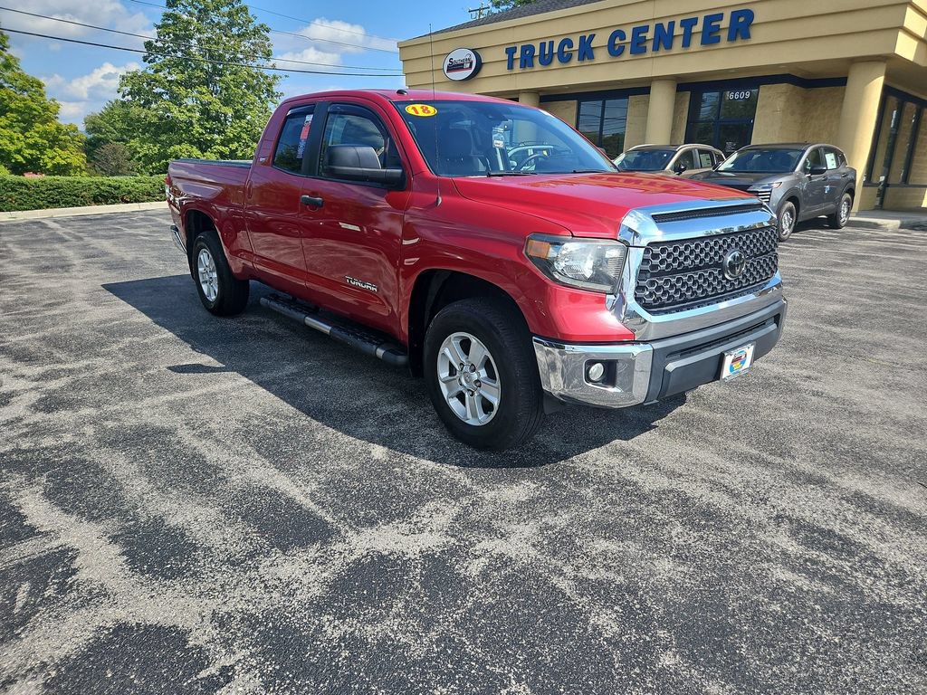 Used 2018 Toyota Tundra SR5 w/ SR5 Upgrade Package AWD/4WD image 8