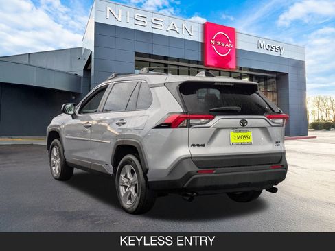 Used 2025 Toyota RAV4 XLE image 7