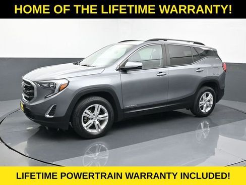 Used 2021 GMC Terrain SLE w/ Driver Convenience Package image 2