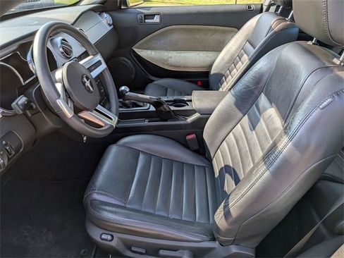 Used 2009 Ford Mustang GT Premium image 11