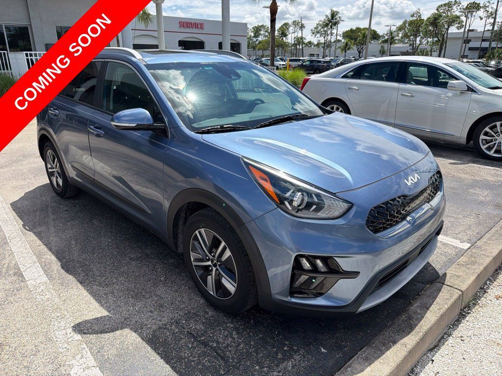 Certified 2022 Kia Niro EX Premium FWD image 3
