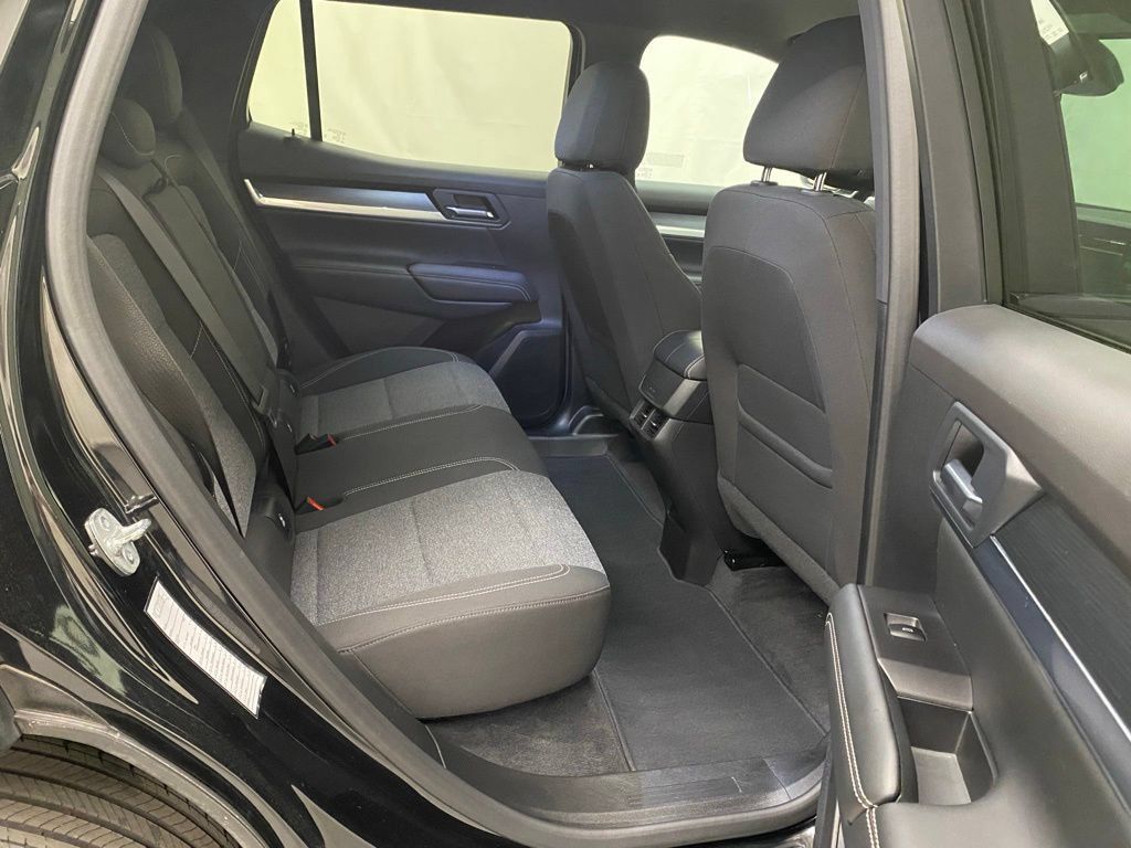 Used 2025 GMC Terrain Elevation AWD/4WD image 17