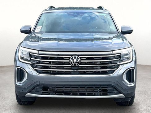 Used 2025 Volkswagen Atlas SE FWD image 4