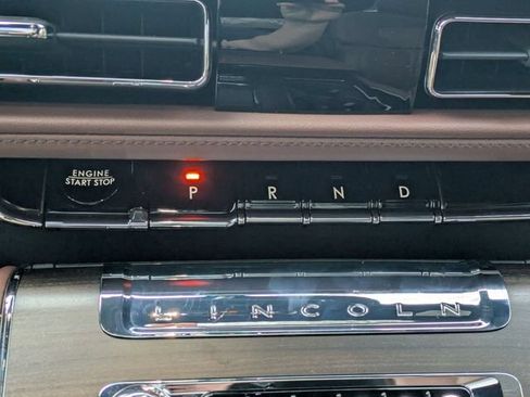 New 2026 Lincoln Aviator Reserve AWD/4WD image 15