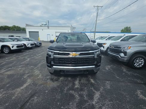 New 2026 Chevrolet Silverado 1500 LT w/ Z71 Off-Road Package AWD/4WD image 2