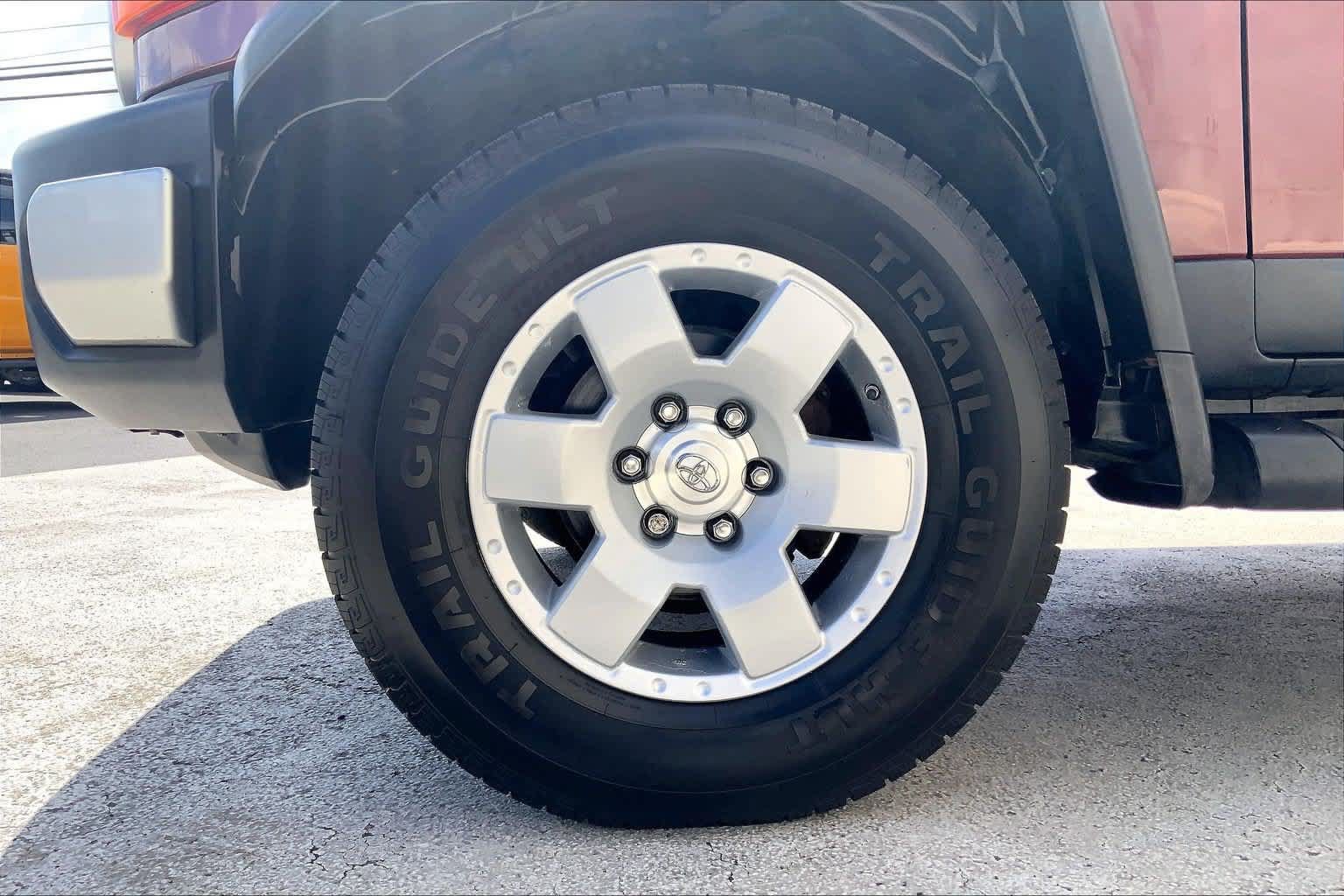 Used 2010 Toyota FJ Cruiser 4WD w/ Upgrade Pkg 2 image 8