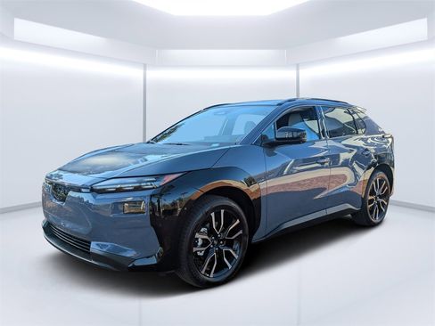 New 2026 Subaru Solterra Limited image 7