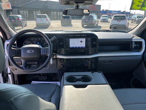 Used 2023 Ford F250 XL AWD/4WD image 16