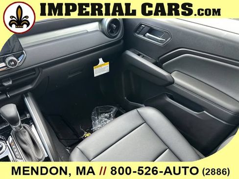 New 2026 Chevrolet Colorado LT w/ LT Convenience Package AWD/4WD image 17