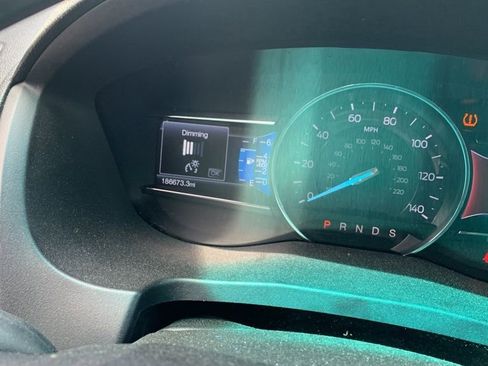 Used 2016 Ford Explorer XLT w/ Equipment Group 201A image 13