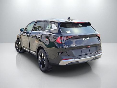 New 2026 Kia Sportage LX FWD image 6