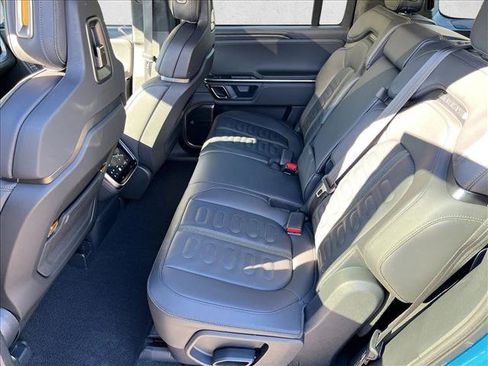 Used 2023 Rivian R1S Adventure image 20