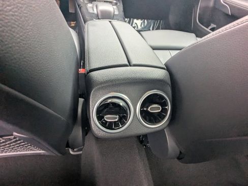 Used 2022 Mercedes-Benz A 220 A 220 image 17