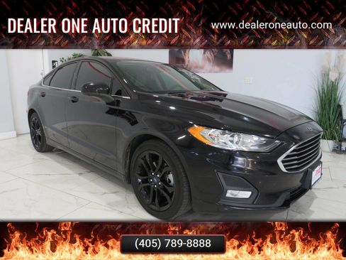 Used 2019 Ford Fusion SE w/ Equipment Group 151A image 1