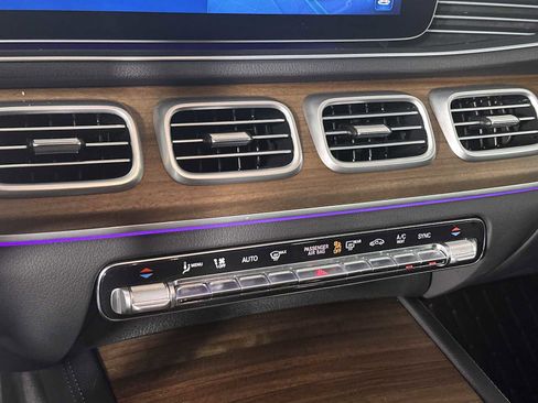 Used 2024 Mercedes-Benz GLE 350 GLE 350 image 24